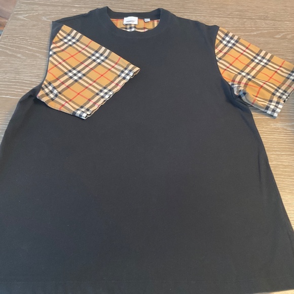 Burberry Oversized check sleeve cotton T-shirt, black, size large - Picture 2 of 4